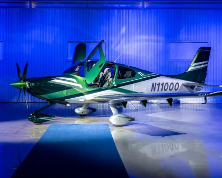 Cirrus delivers 11,000th SR Series aircraft